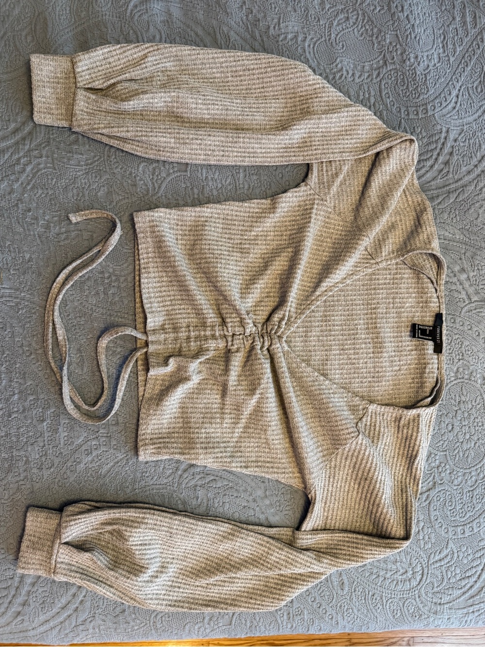 Forever 21 Taupe Waffle V-Neck Drawstring Top size medium grey